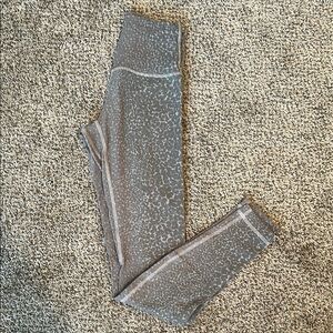 Lululemon Athletica Gray Leopard Print Leggings